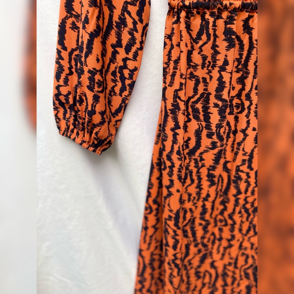 Patterned maxi dress with tie drawstring waist - Picture 3 of 4
